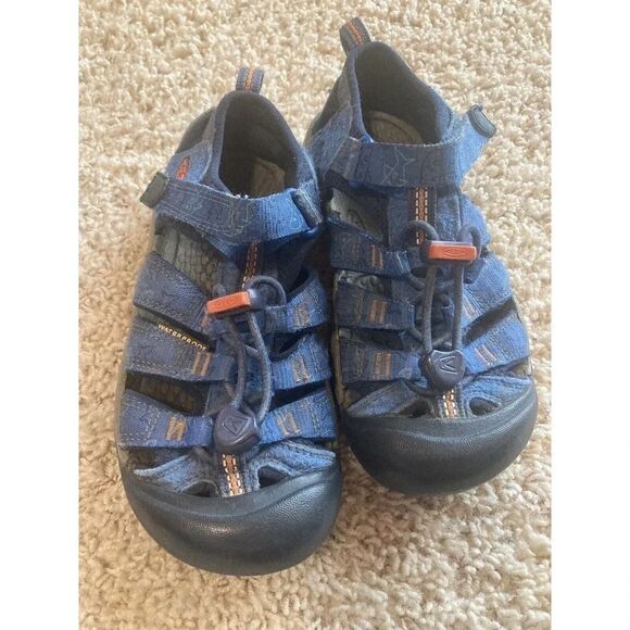 Keen Newport Blue Sharks Multi Stripe Waterproof Sport Sandals Toddler Size 1 - Picture 2 of 4